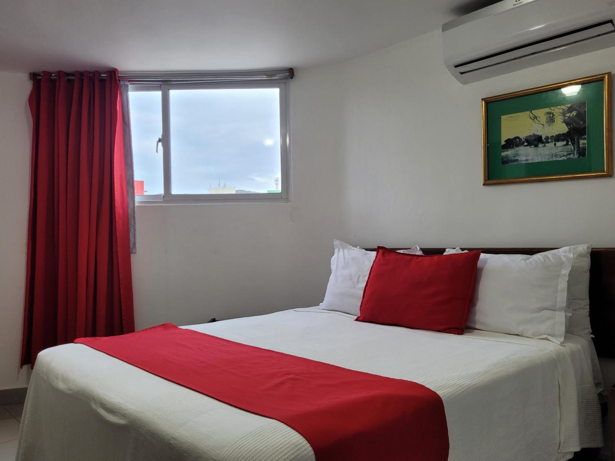 Hotel Olimpo 拉罗马纳 外观 照片