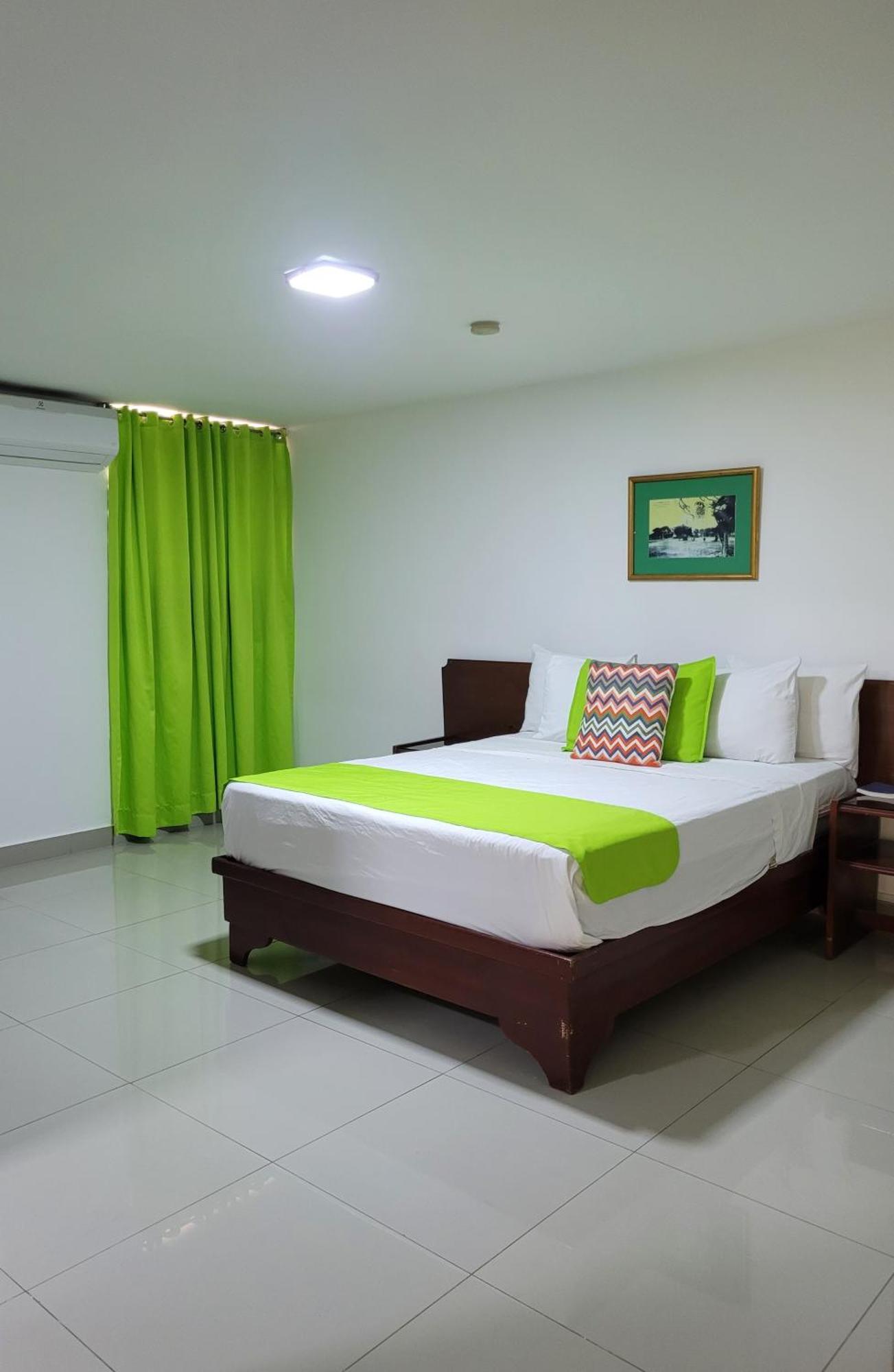 Hotel Olimpo 拉罗马纳 外观 照片