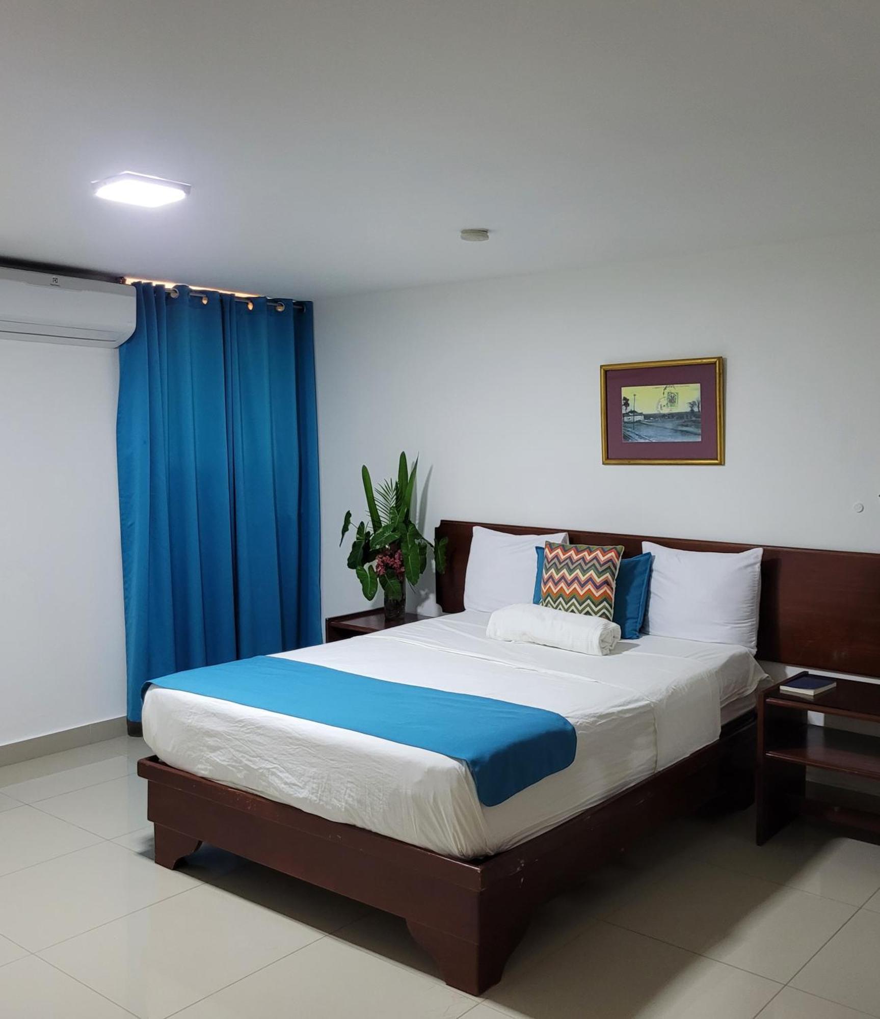 Hotel Olimpo 拉罗马纳 外观 照片