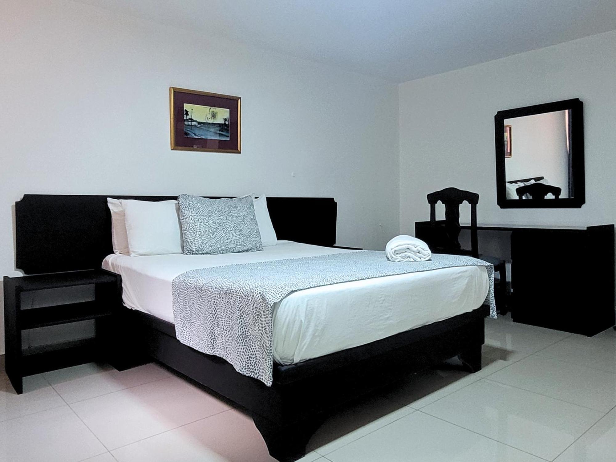 Hotel Olimpo 拉罗马纳 外观 照片